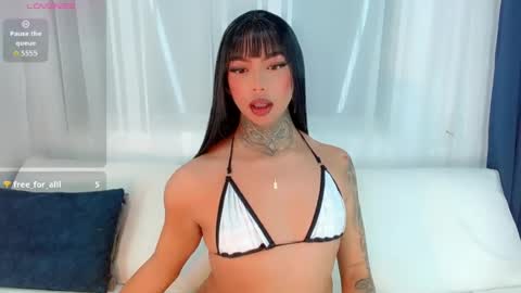 Laura online show from April 24, 5:21 am