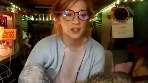 LesleyGumGrass- The Boring Trans girl online show from December 4, 2:27 am