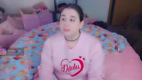 Snapshot of lil_alison_heart chatting on February 21, 2:06 pm Lil Alison Heart online show from February 21, 2:06 pm