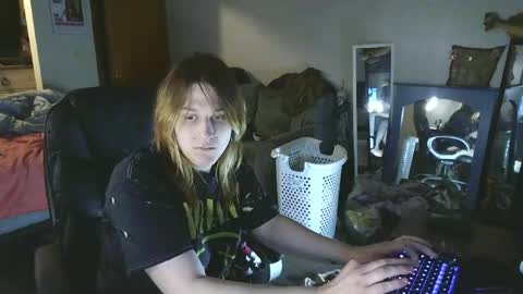 lilybvixen online show from April 21, 2:51 am