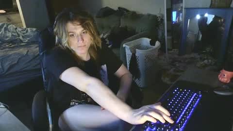 lilybvixen online show from April 23, 3:03 am