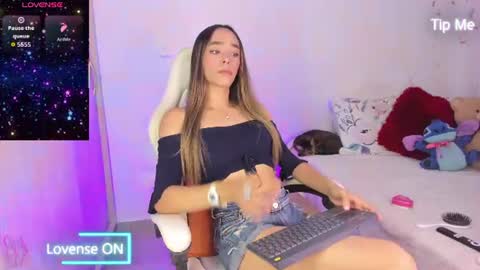 Linda online show from July 30, 4:22 am