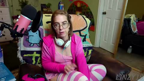 Linzy19 online show from March 3, 3:39 am