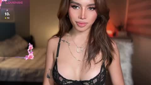 Oh my Amber online show from April 7, 8:54 pm