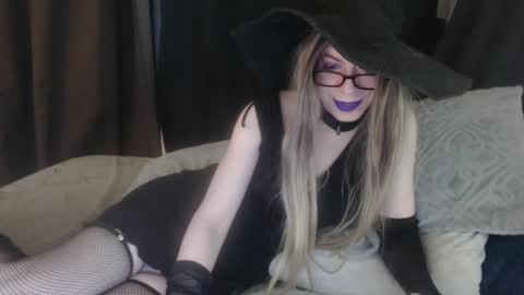 Lisa Tyler online show from January 26, 9:51 am