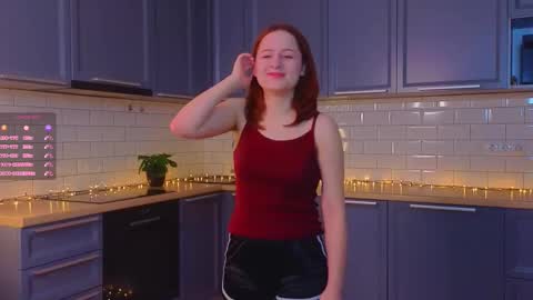 Lola online show from March 6, 3:39 pm