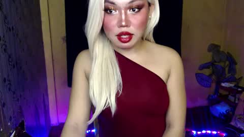 Love Marie online show from March 7, 11:43 am