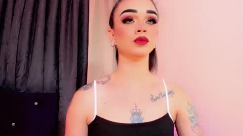 Snapshot of lorena_capelli_ chatting on October 23, 3:21 am lesly lorena online show from October 23, 3:21 am