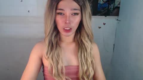 Snapshot of louilalicious chatting on February 13, 6:52 am louilalicious online show from February 13, 6:52 am