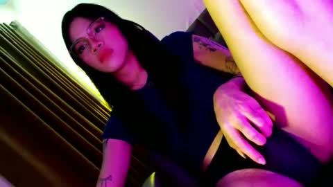 Seren online show from March 23, 1:21 am