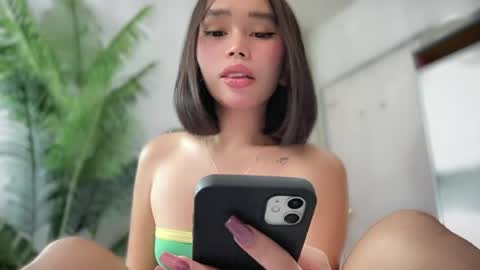 lovely_cittie18 online show from April 21, 3:02 am