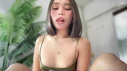 lovely_cittie18 online show from April 22, 3:02 am