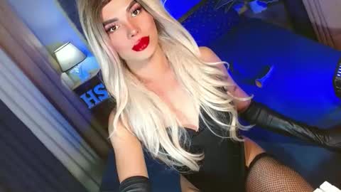 lovelymiss_shyna11 online show from February 2, 9:30 am