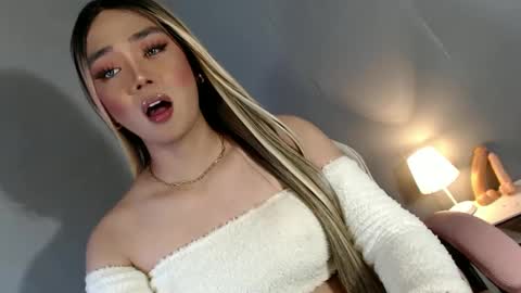 lovers moon22 online show from January 5, 10:40 pm