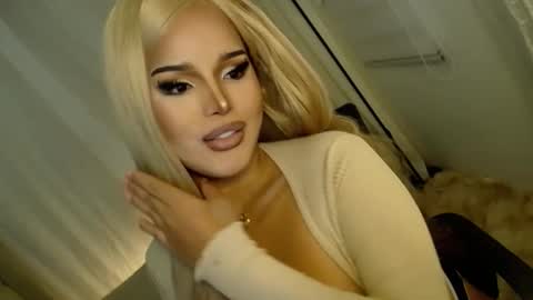    MONA    online show from October 13, 8:15 am