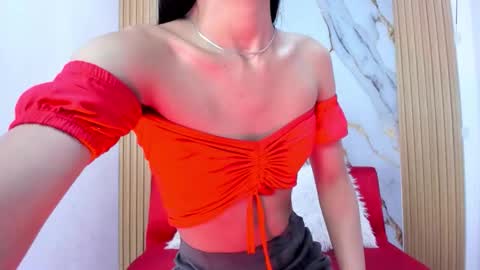 LULU online show from March 9, 7:17 pm