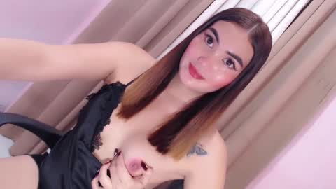 lustyseraphina online show from November 25, 6:26 am