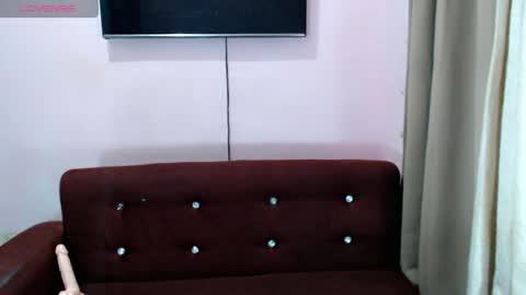 lustyseraphina online show from April 21, 3:35 am