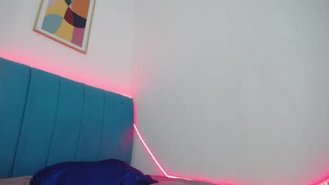 madisson_jones18 online show from April 24, 12:30 pm