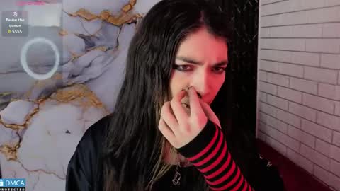 maevekuro online show from April 24, 3:09 am