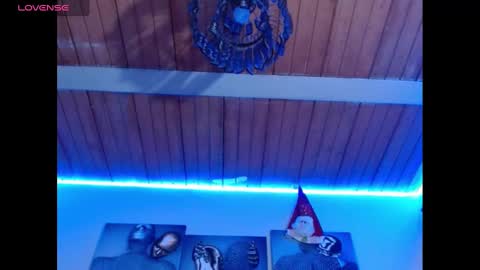 Bella Maidi online show from January 23, 1:56 pm