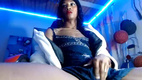 Bella Maidi online show from September 22, 11:26 am