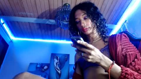 Bella Maidi online show from September 30, 12:27 pm