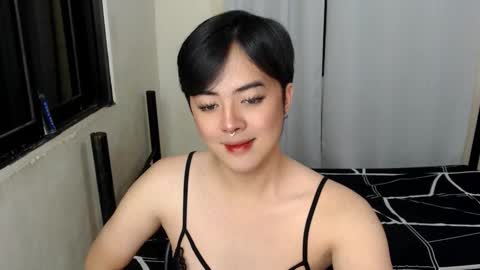 Snapshot of marikosue01 chatting on February 5, 1:33 pm marikosue online show from February 5, 1:33 pm