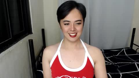 Snapshot of marikosue01 chatting on February 13, 12:43 pm marikosue online show from February 13, 12:43 pm