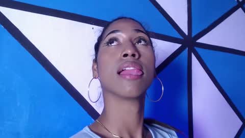 massielhot online show from October 10, 1:39 am