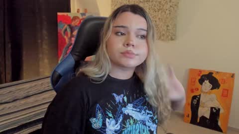 Maxine Minx online show from December 16, 5:43 pm