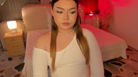 Maxine Minx online show from March 3, 11:11 pm