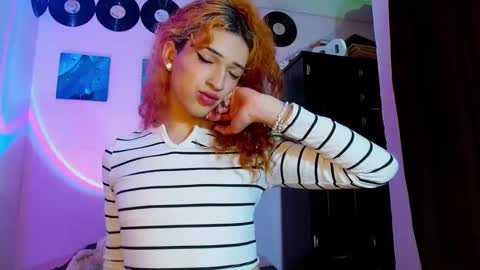 meghan_devil_ online show from September 12, 1:03 am