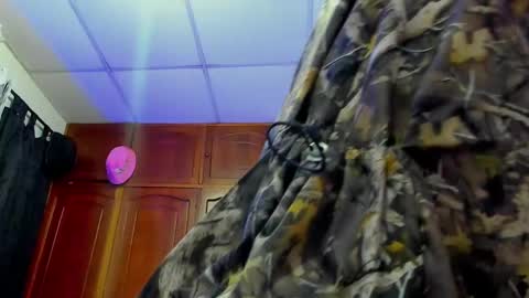 melany_filly online show from April 17, 3:09 am