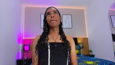 Mia online show from March 5, 4:56 pm