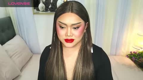 Jasmine online show from December 21, 9:09 pm