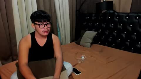 mika online show from December 19, 2:00 pm