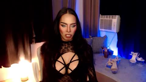 Mistress MikeyAlawi online show from December 15, 11:49 am