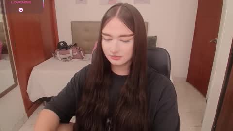 Miley online show from February 20, 3:47 pm