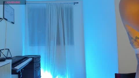 miley_kane online show from January 13, 7:54 am