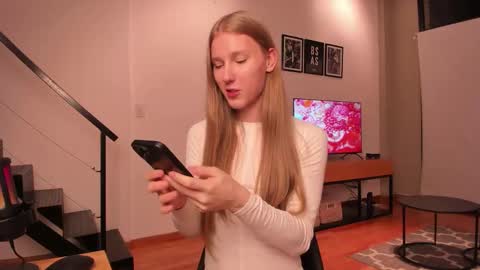 Mira online show from January 18, 1:46 am