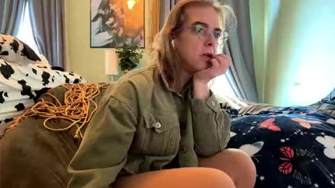 Miranda Flowers online show from February 27, 6:58 pm