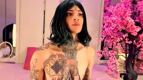     online show from February 22, 1:25 pm