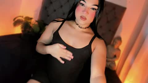 miss_zz online show from April 8, 11:11 am