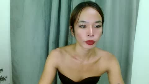 missfantasia online show from March 9, 4:16 am