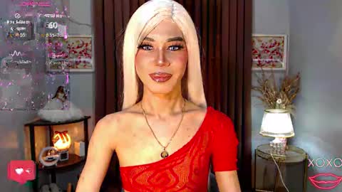 Snapshot of misstransstella69 chatting on October 2, 8:26 am Stella online show from October 2, 8:26 am