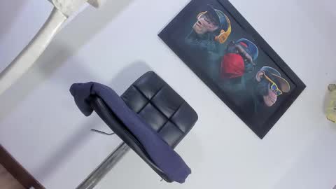 Snapshot of missvalensofi chatting on December 29, 12:41 am missvalensofi online show from December 29, 12:41 am