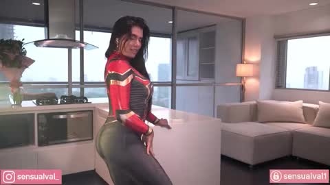 Snapshot of missvalery_1 chatting on October 22, 8:23 pm OF online show from October 22, 8:23 pm