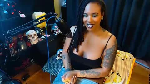 MOMMI SH3DEVIL online show from March 11, 5:06 pm