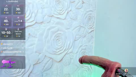 Snapshot of monthiee chatting on October 12, 7:00 am monthiee online show from October 12, 7:00 am